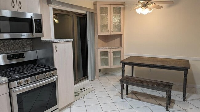 Building Photo - 64 Croft Pl