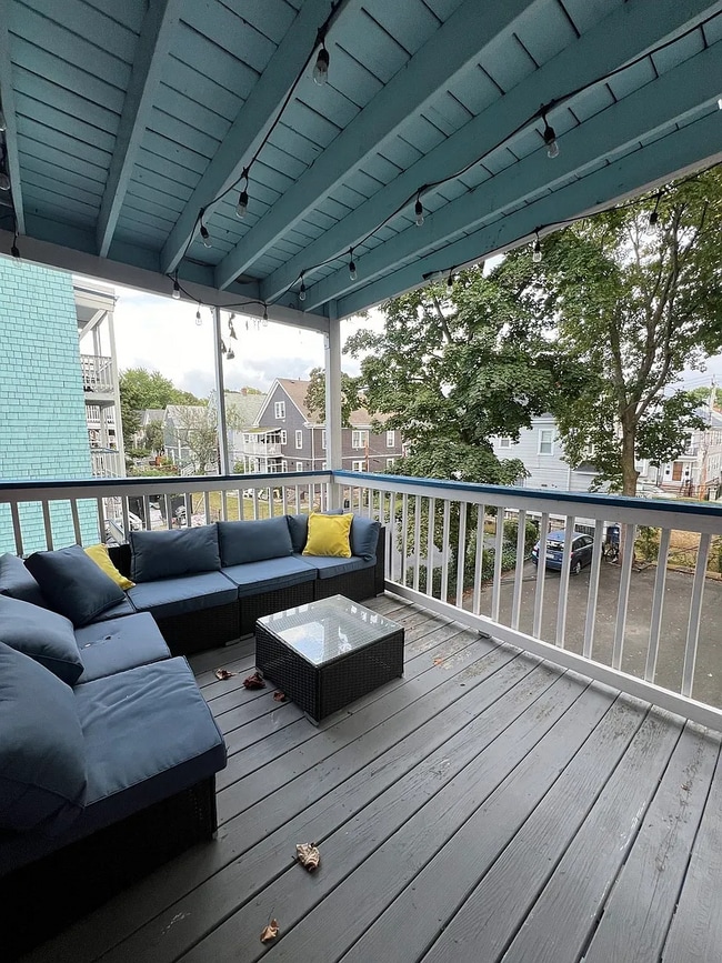 Building Photo - 41 King St