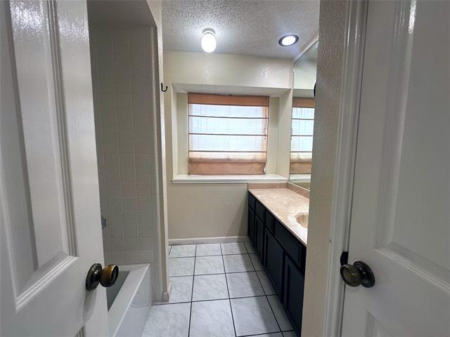 Building Photo - 2318 Crystal Creek Ln
