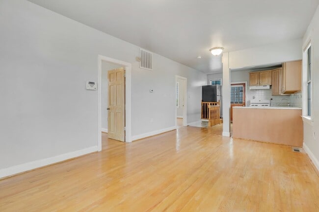 Building Photo - Brookland Corner Lot