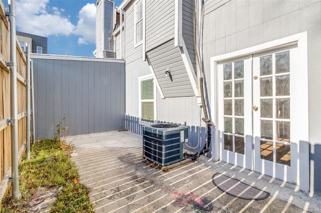 Building Photo - 4618 San Jacinto St