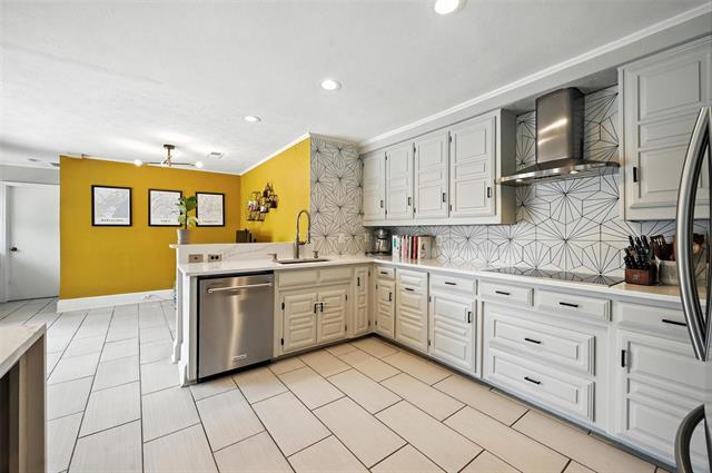 Building Photo - 6002 Costera Ln