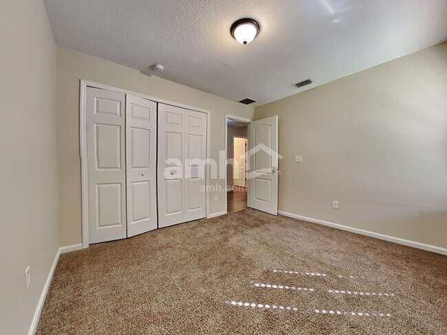 Building Photo - 86718 Cartesian Pointe Dr