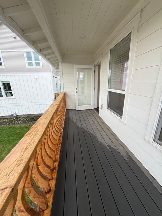 Building Photo - New Construction 4-bedroom 4 Bath Dundee OR 97115