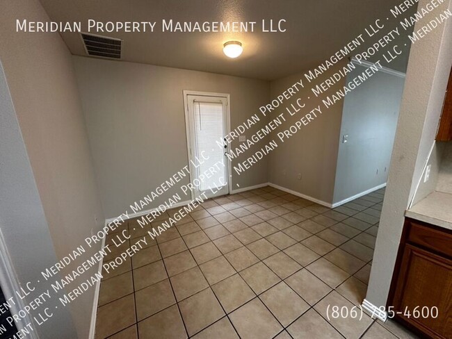Building Photo - 533 N. Clinton-