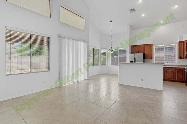 Building Photo - Beautiful 5 bed / 3 bath Home in the San Tan Heights Community of San Tan Valley