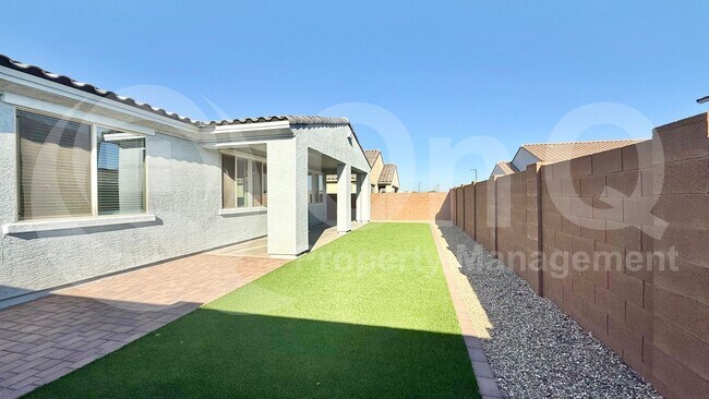 Building Photo - 14255 W Alameda Rd