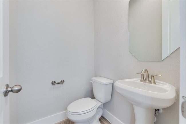 Building Photo - 7705 Rainbow Cl