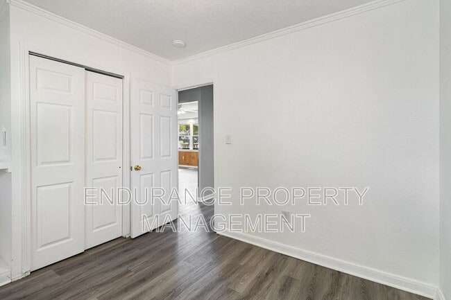 Building Photo - 9500 Ridgemoor Ave