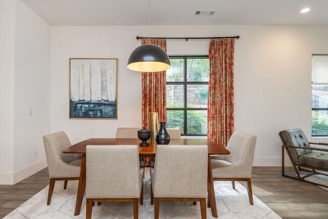 Building Photo - Welcome To The Sophia - Your Perfect Retreat in Historic Druid Hills!
