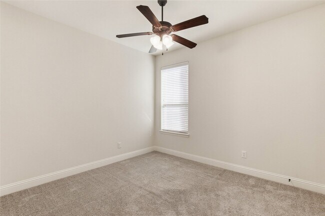 Building Photo - 4110 Maclin Dr