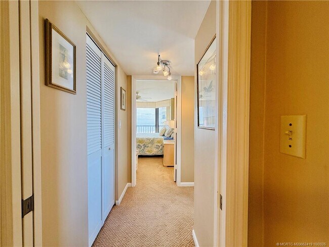 Building Photo - 9500 S Ocean Dr
