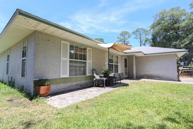 Building Photo - 205 Gerona Rd