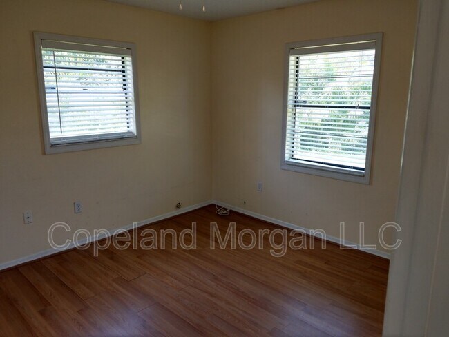 Building Photo - 4300 Trout Dr SE