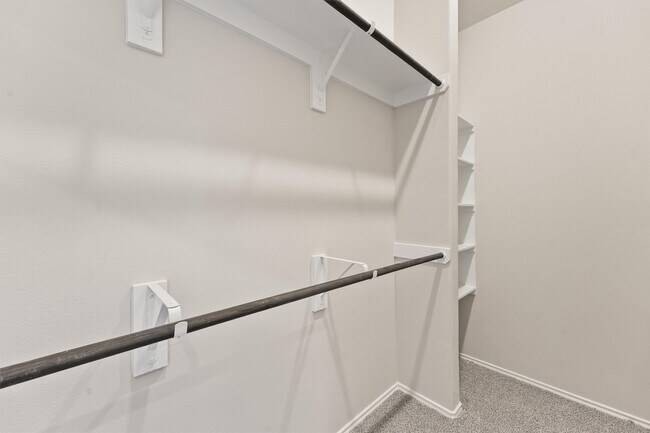 Building Photo - 8687 Sassafras