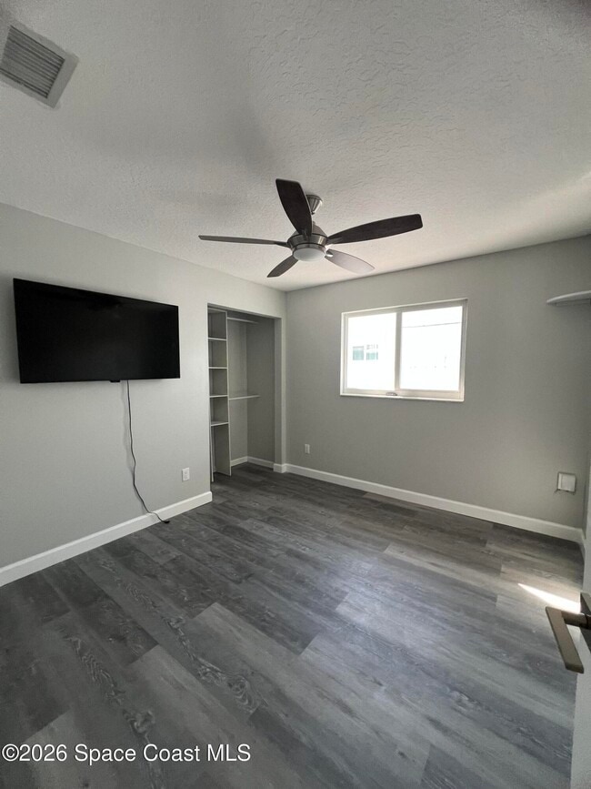 Building Photo - 1470 Morgan Dr