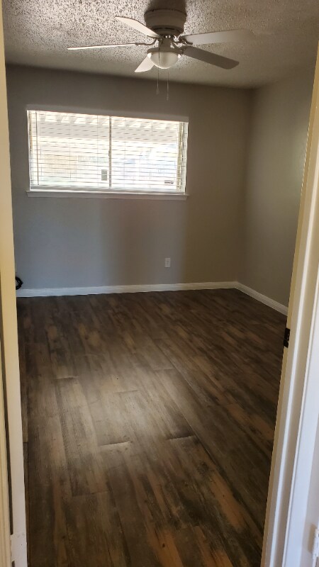 Building Photo - 15 E Mountain Ln