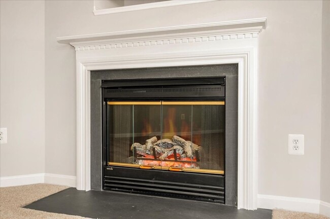 Building Photo - Wonderful Condo For Lease