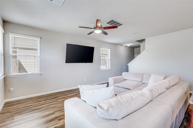 Building Photo - 22103 Regal Heights Dr