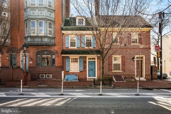 Building Photo - 438 Spruce St