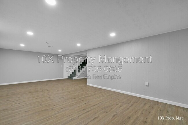 Building Photo - 388 Shanahan Rd