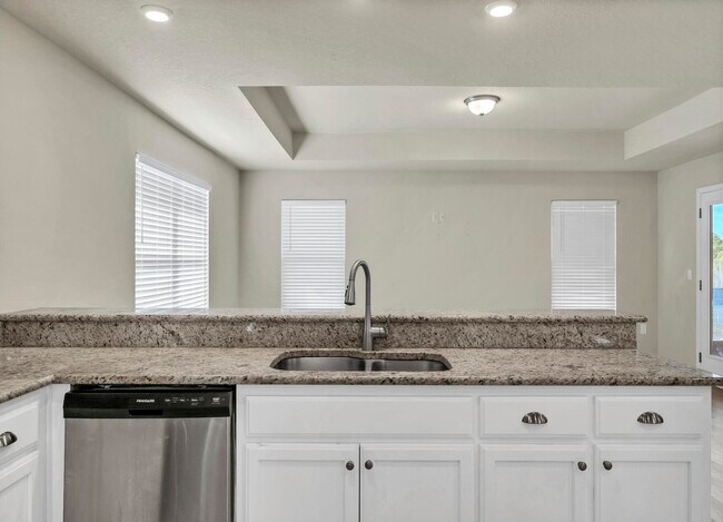 Building Photo - 3639 Ranch Dr