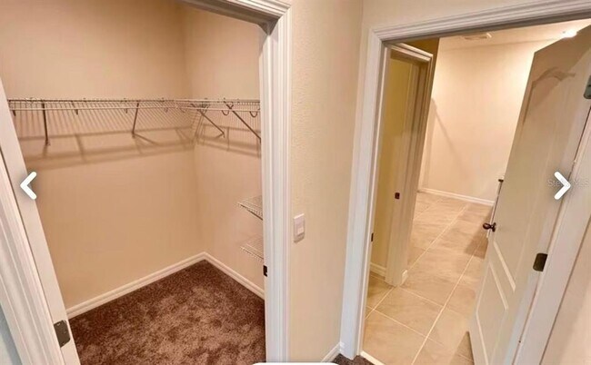 Building Photo - 2073 Doe Run Dr