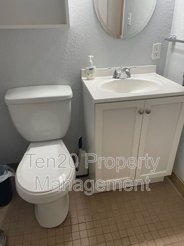 Building Photo - 1815 Marilon Dr
