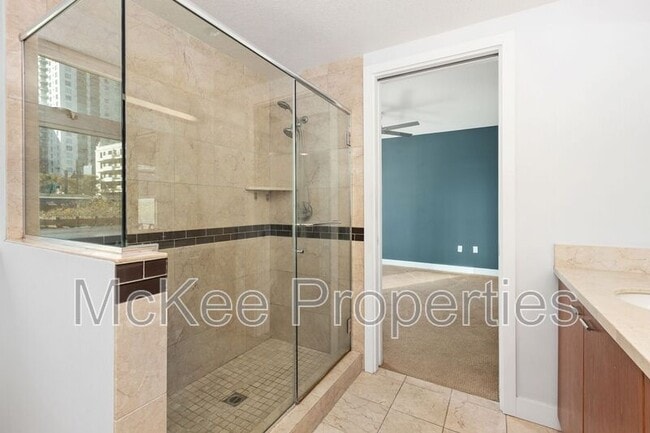 Building Photo - 1199 Pacific Hwy