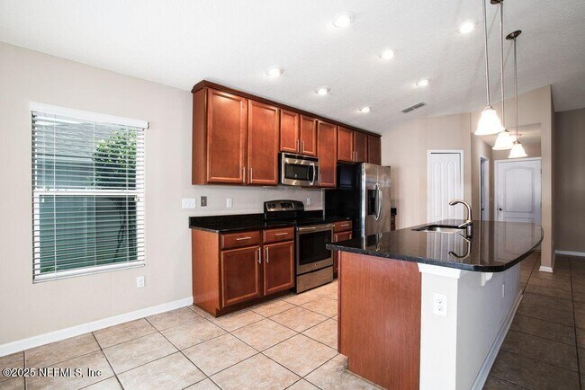 Building Photo - 3880 Great Falls Loop
