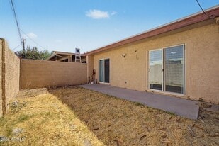 Building Photo - 5209 N 18th Dr