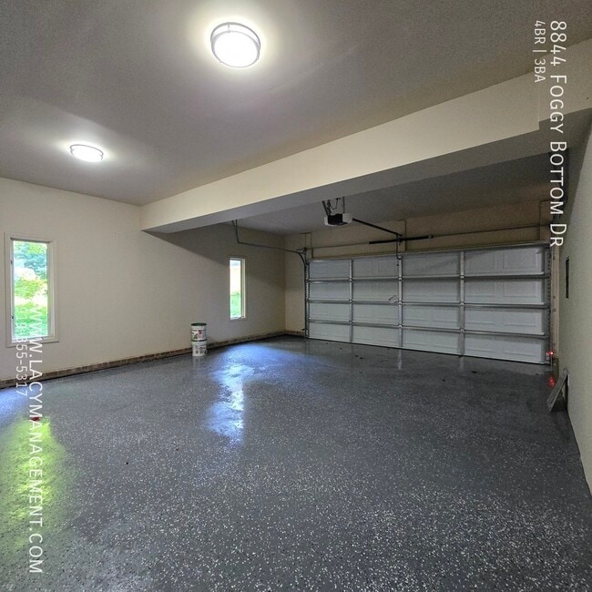 Building Photo - 8844 Foggy Bottom Dr