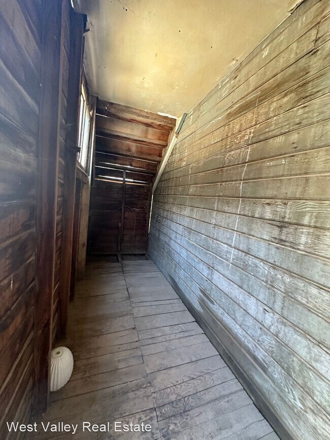 Building Photo - 1 br, 1 bath House - 502 Lucard Street