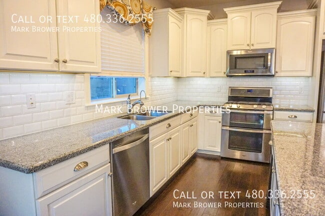 Building Photo - 3016 E Shannon St