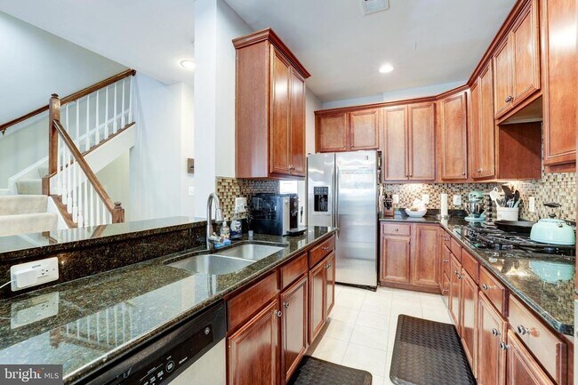 Building Photo - 43149 Crosswind Terrace