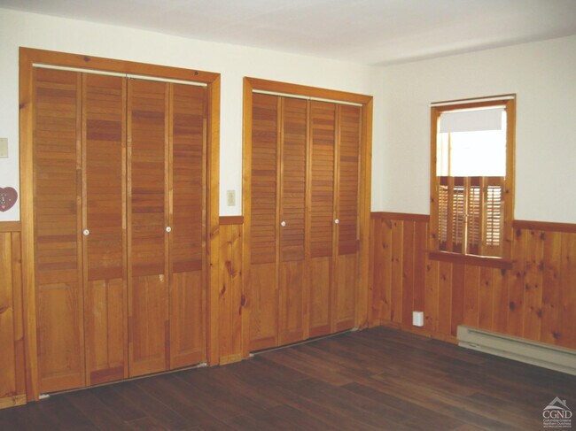 Building Photo - 17 Elm St