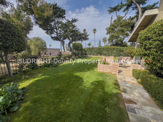 Building Photo - LEASE PENDING - Beautiful 2 Bed, 2 Bath Pismo Beach Home