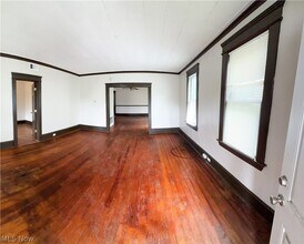 Building Photo - 3672 E 48th St