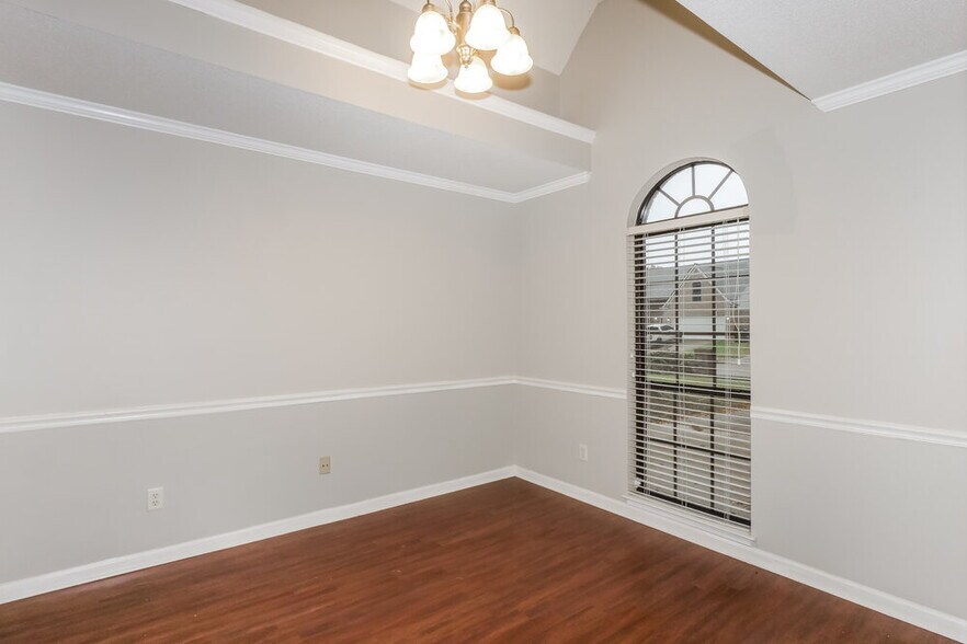 Building Photo - 8018 Jills Creek Dr