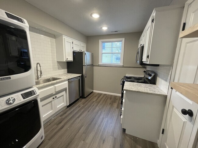 Building Photo - 1708 Kentucky St