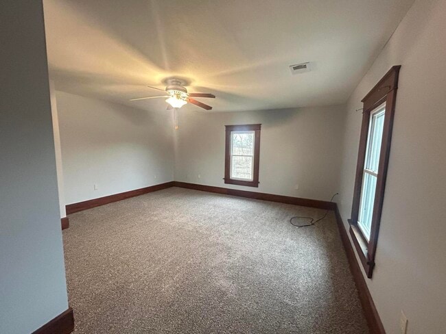 Building Photo - 9950 Prairie Lick Rd