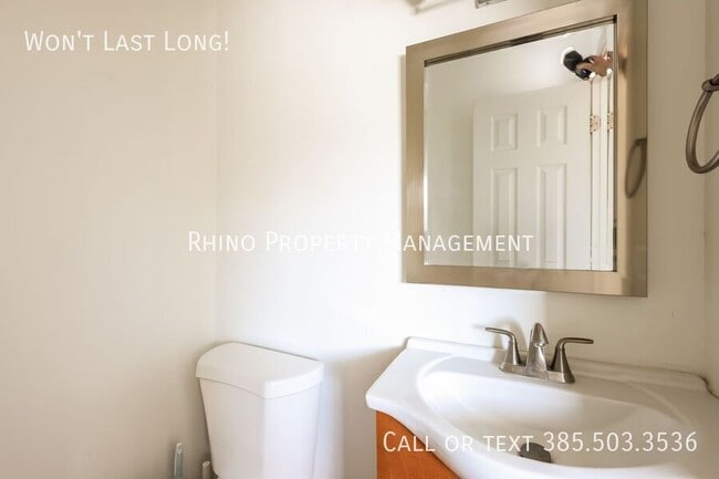 Building Photo - 1767 Willowbrook Dr