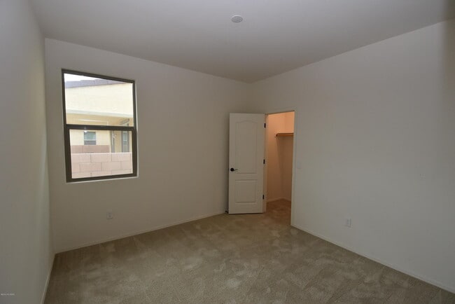 Building Photo - 6658 E Via Pampas Morenas