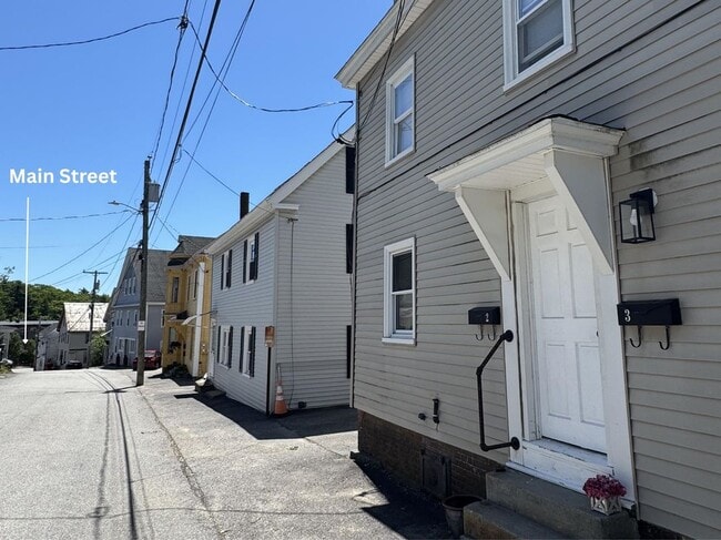Building Photo - 29 Central St