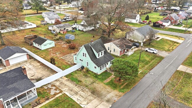 Building Photo - 7173 Beechland Ave