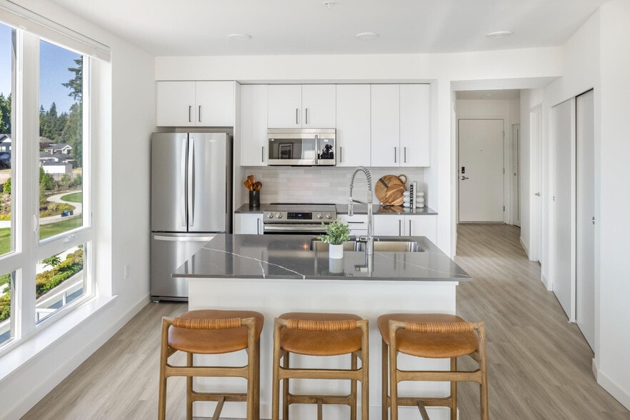 Primary Photo - Broadstone Savoie