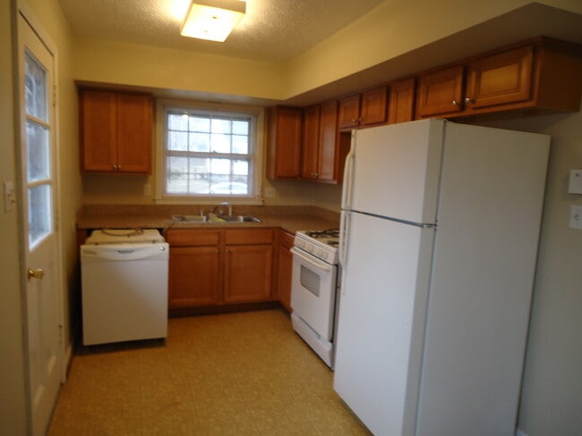 Building Photo - 15 N Purcell Ave