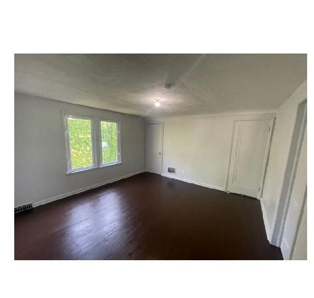 Building Photo - 14600 Strathmoor St