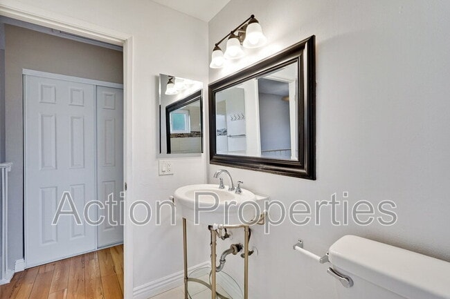 Building Photo - 1963 Landess Ave