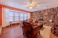 Building Photo - 2112 Castle Ct